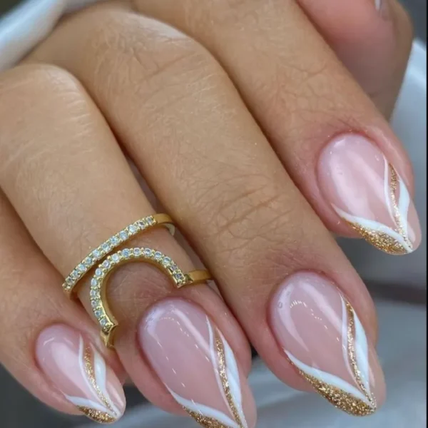 white+ golden nail art press on nails / Milo Nails