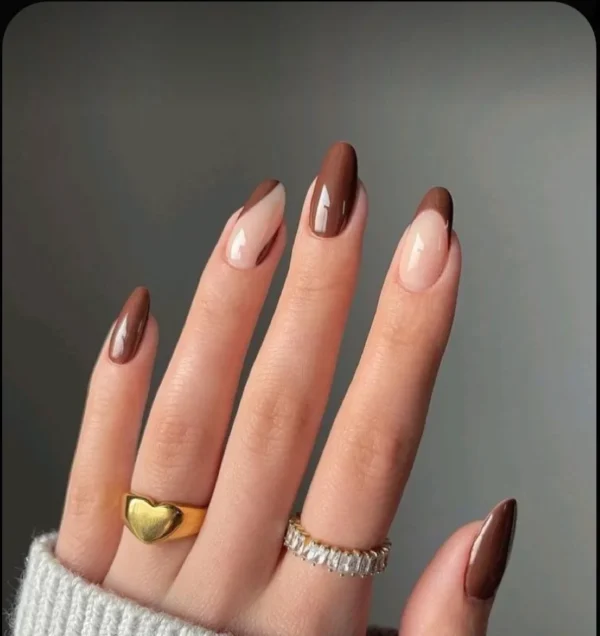 brown chocolaty press on nails / Milo Nails